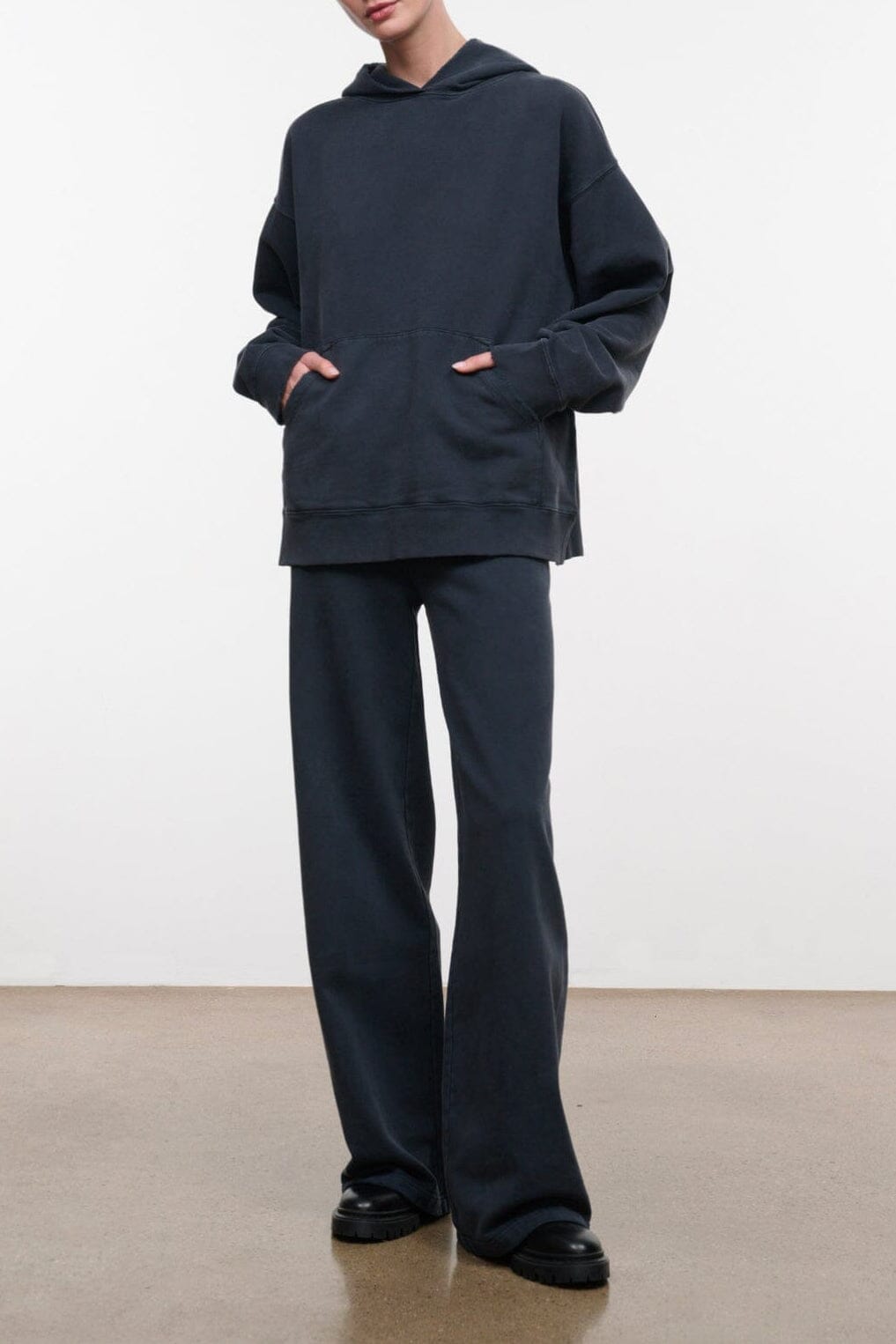 Lounge Terry Hoodie | Washed Black