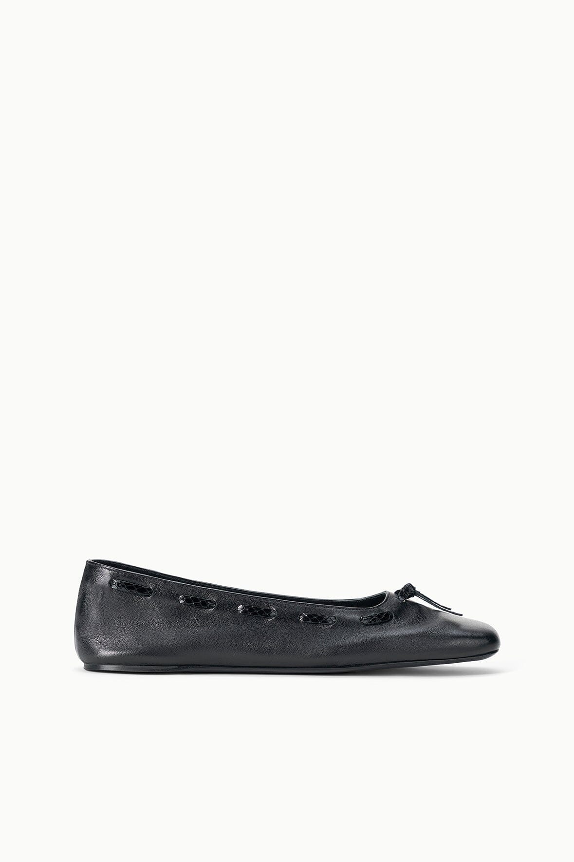 Milo Flat | Black