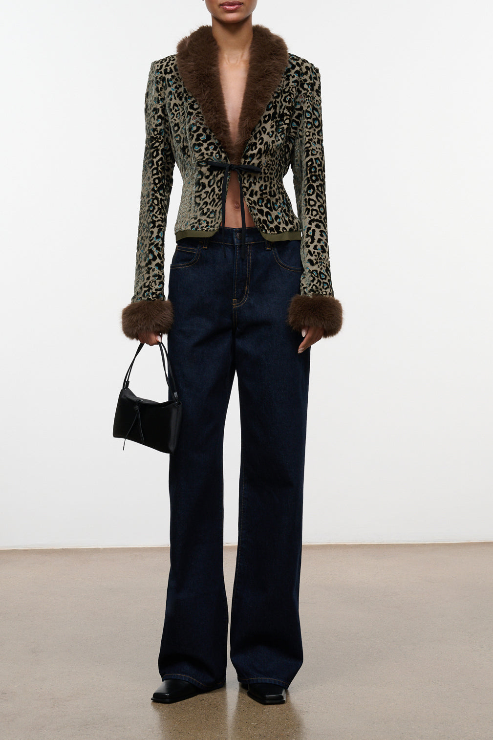 Leon Velvet Blazer | Prowl