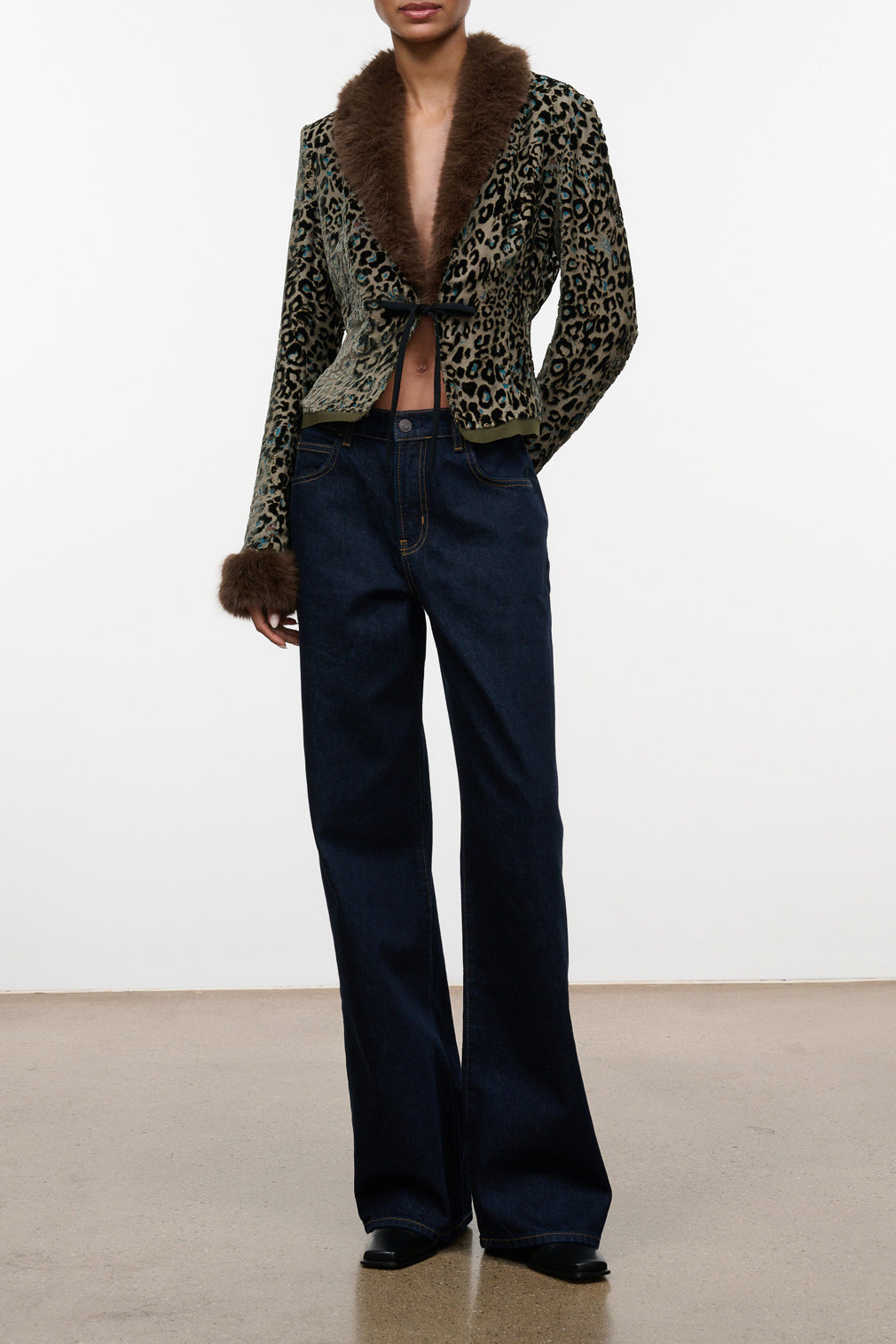 Leon Velvet Blazer | Prowl