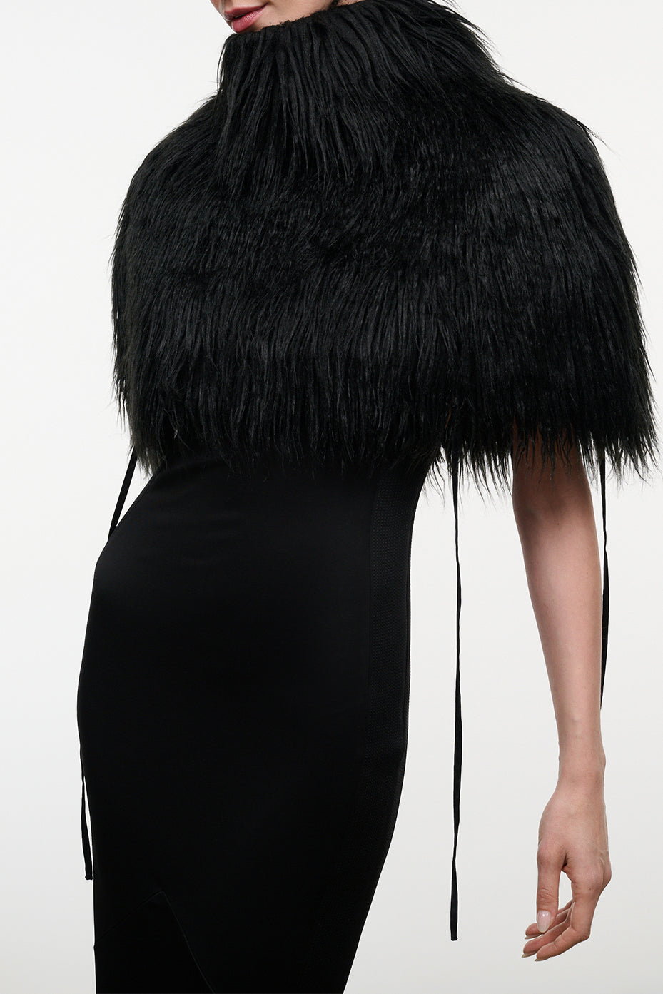 Devyn Shrug | Black