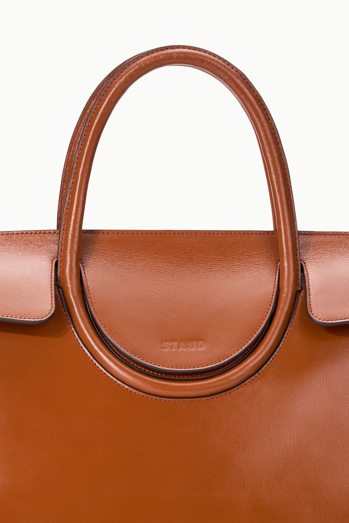 Maude Carryall | Tabac